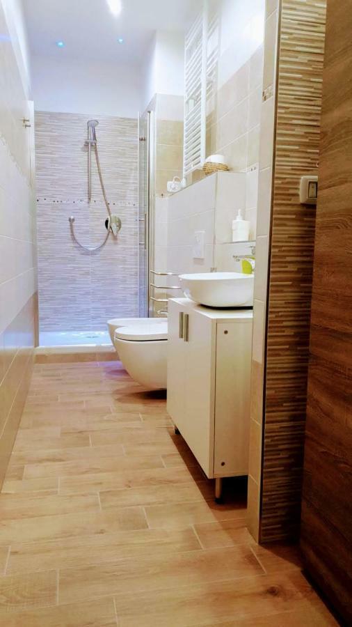 Francy House 2 Apartment Bologna Bagian luar foto